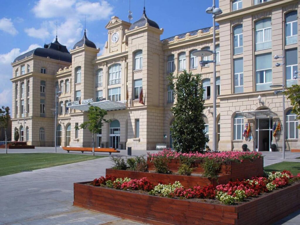 Estacion de ferrocarril Lleida Pirineus